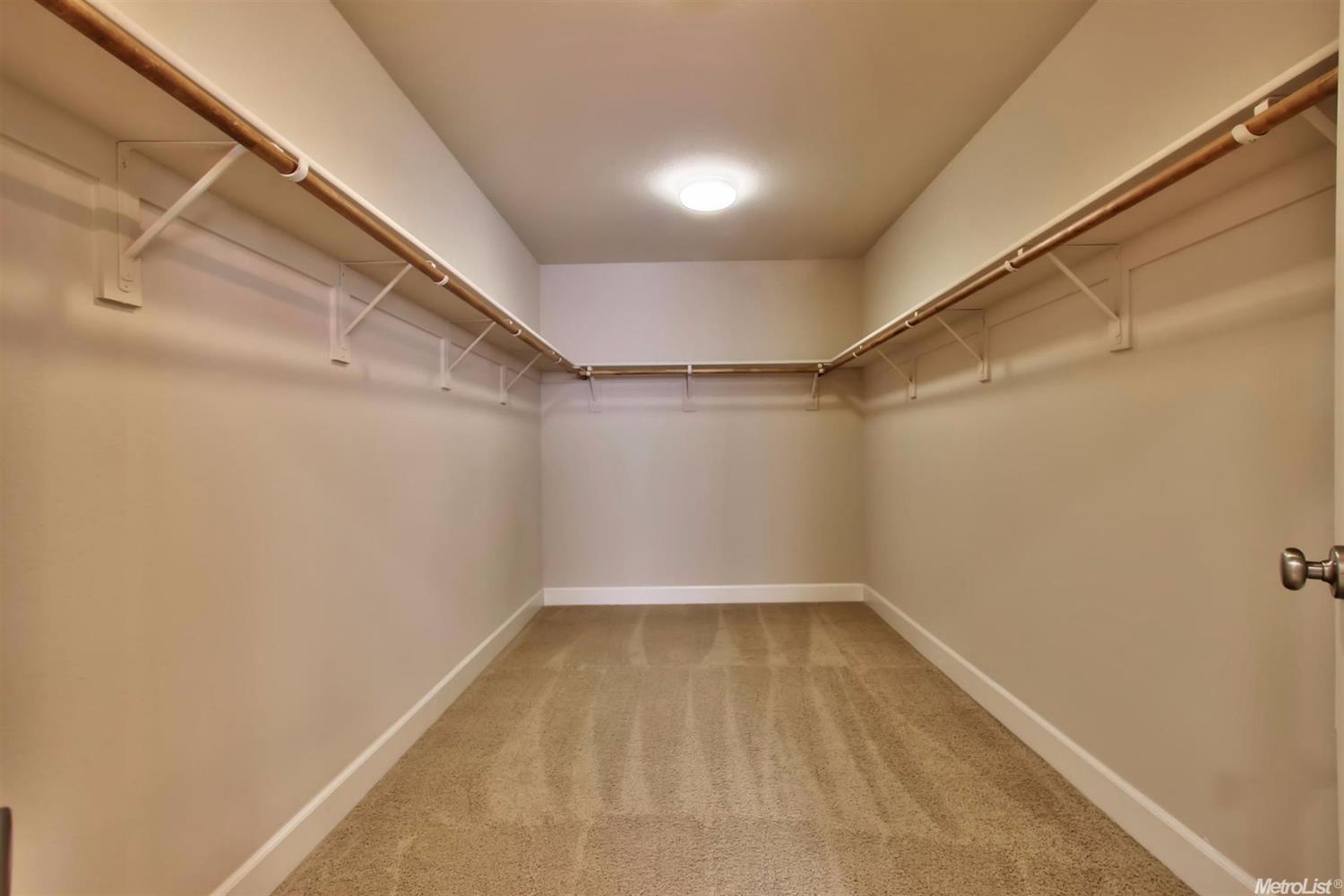 7713 Agate Beach Way, Antelope, CA 95843 photo 17