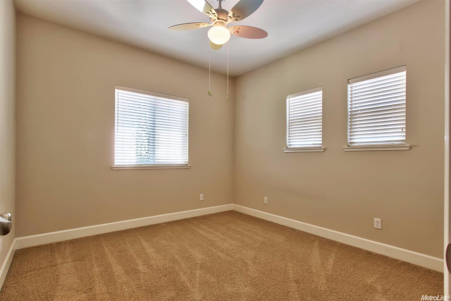 7713 Agate Beach Way, Antelope, CA 95843 photo 19