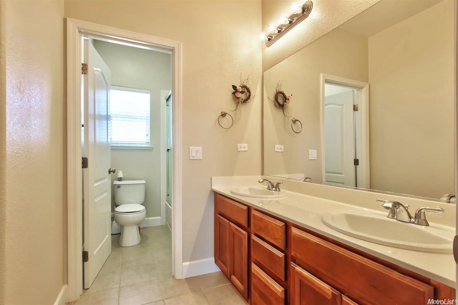 7713 Agate Beach Way, Antelope, CA 95843 photo 24