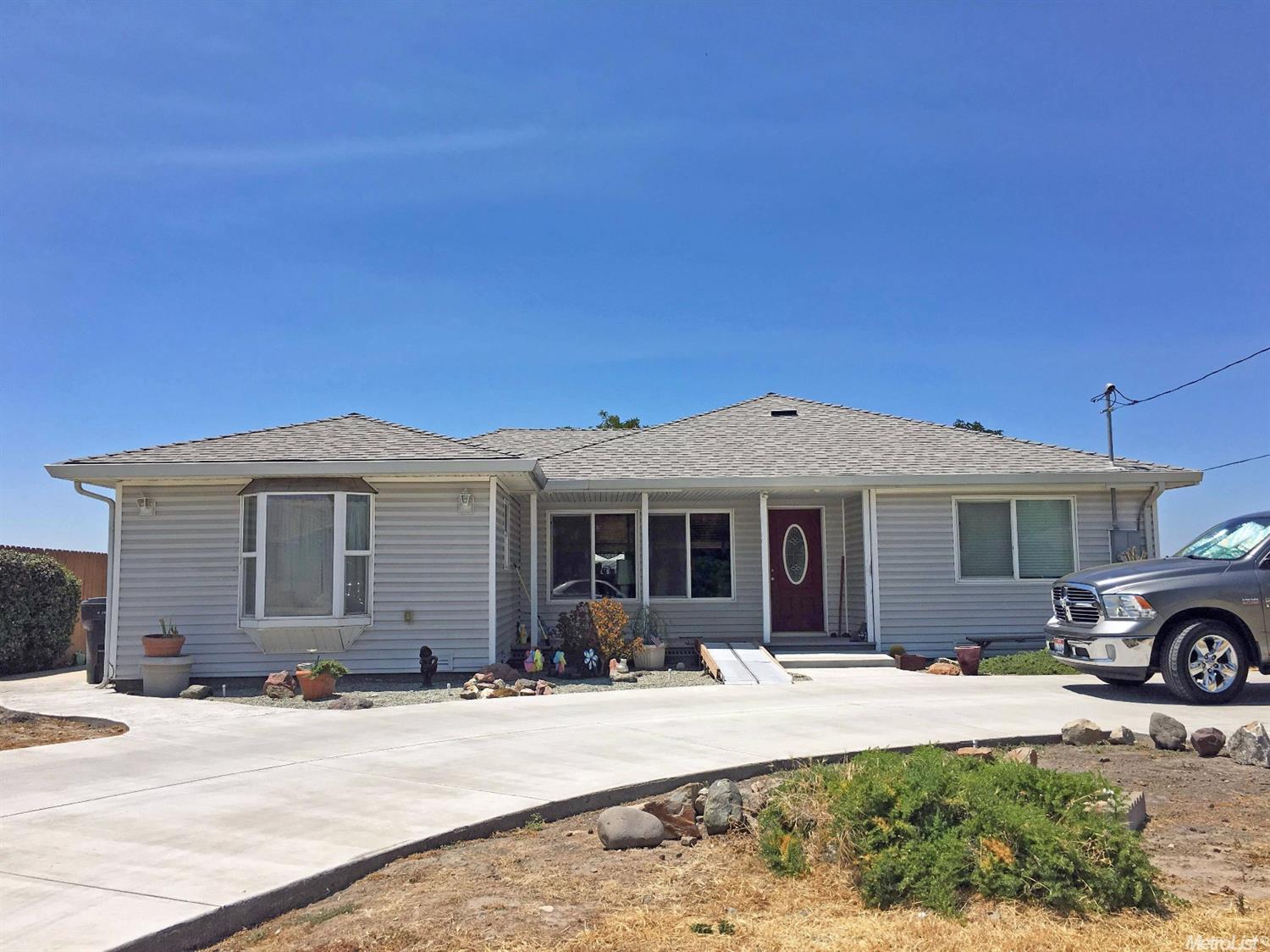 8499 S Wolfe Rd, French Camp, CA 95231 photo 1