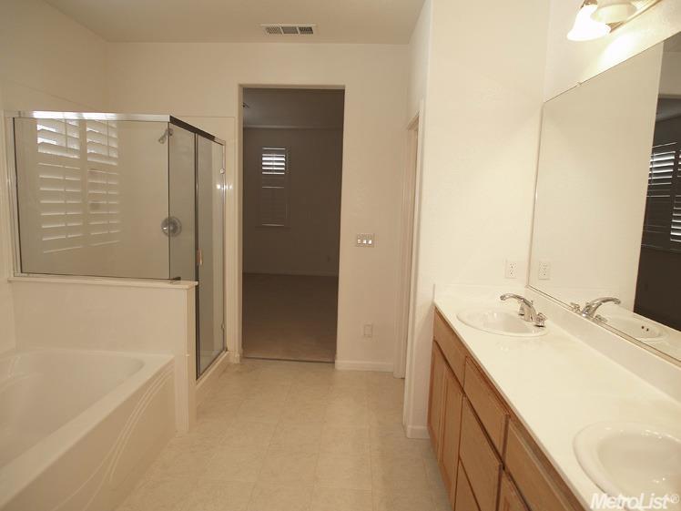 2605 Amir Dr, Modesto, CA 95355 photo 17