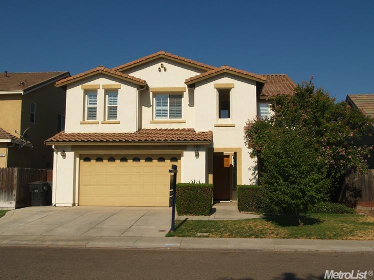 2605 Amir Dr, Modesto, CA 95355 photo 1