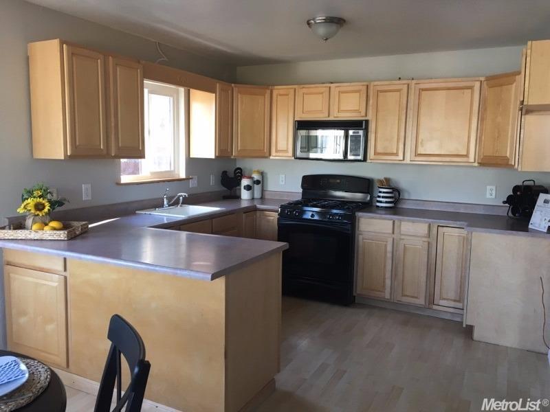 130 Pleasant St, Colfax, CA 95713 photo 4