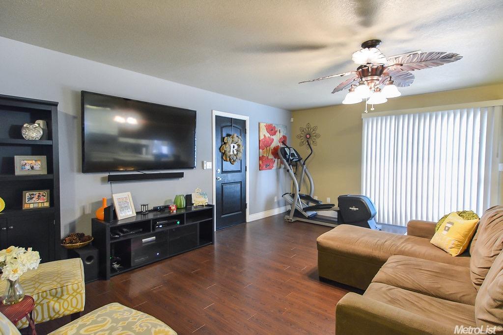 1229 Stonum Ln, Manteca, CA 95337 photo 4