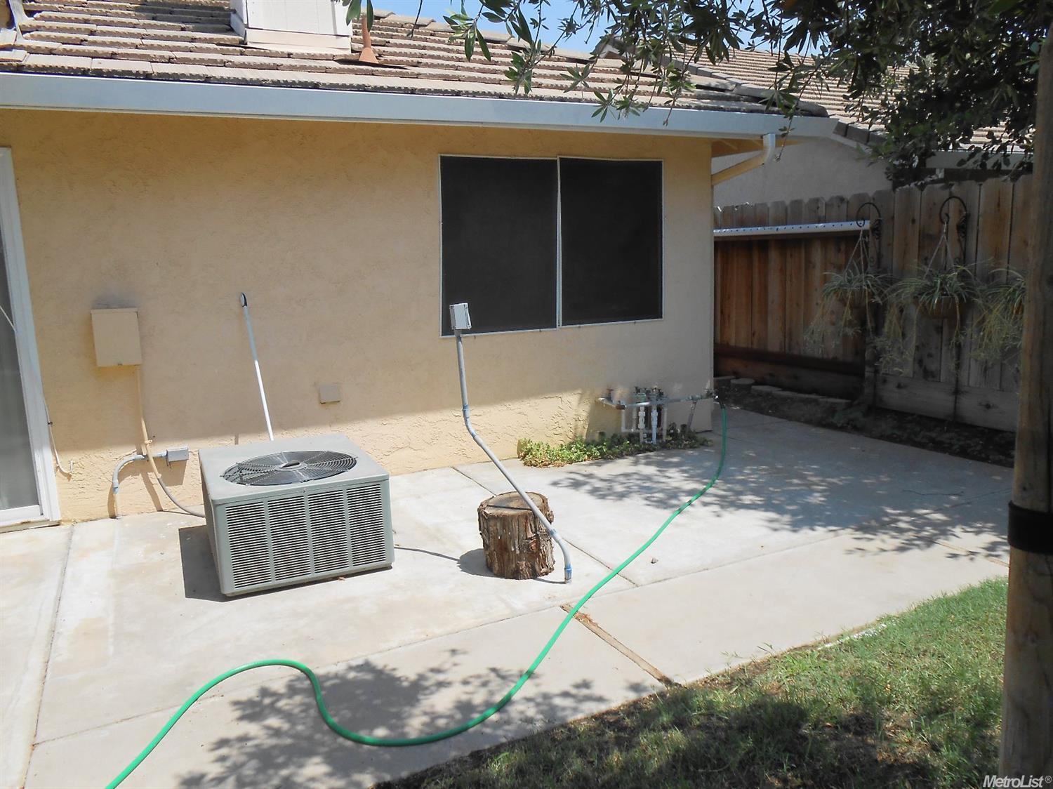 982 W Springer Dr, Turlock, CA 95382 photo 17