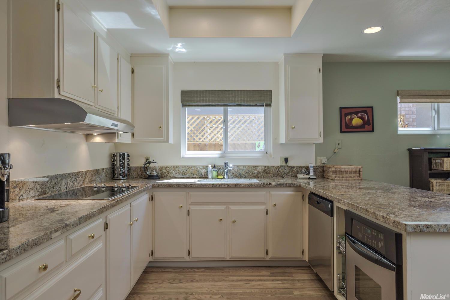 2504 Regis Dr, Davis, CA 95618 photo 8