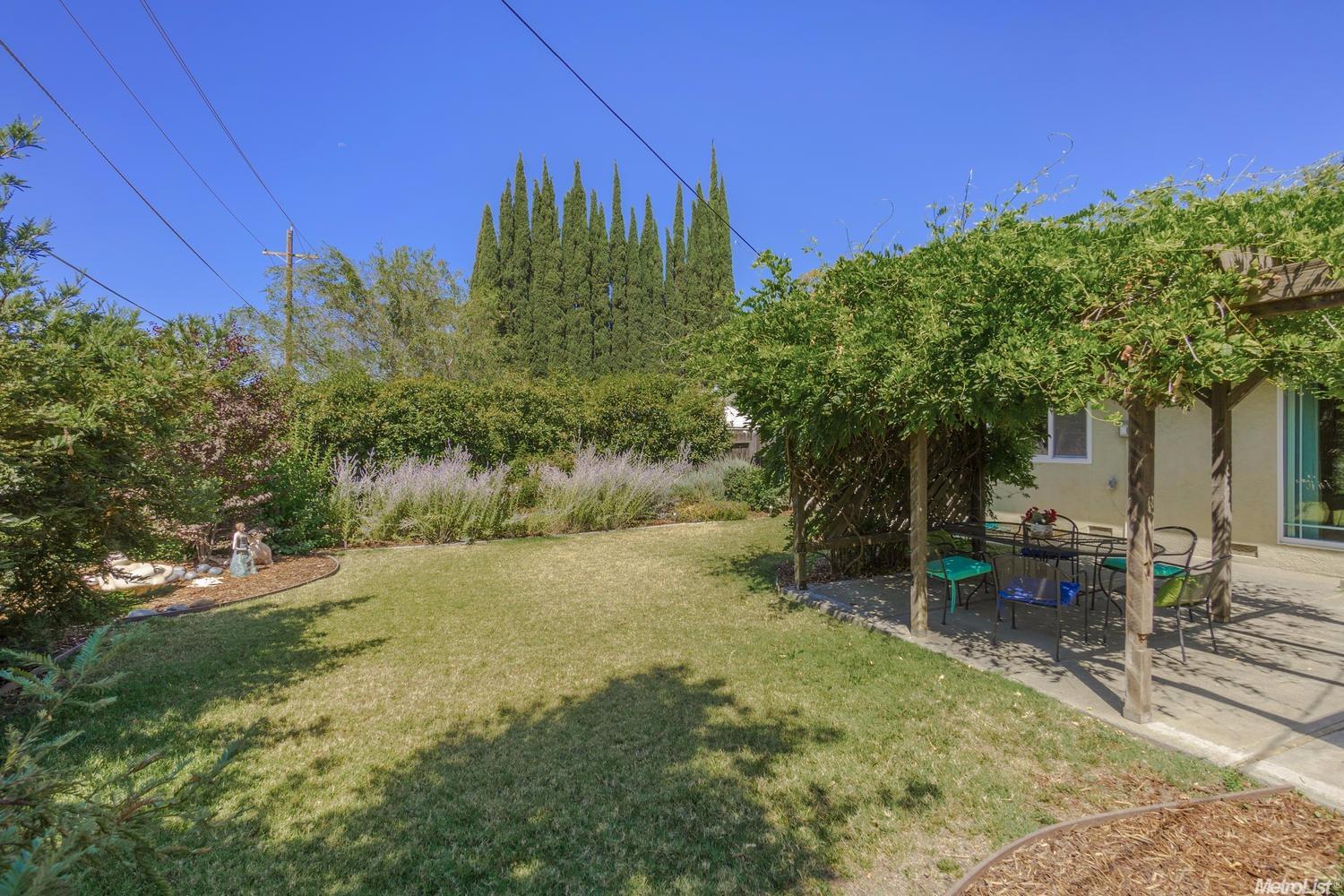 2504 Regis Dr, Davis, CA 95618 photo 22
