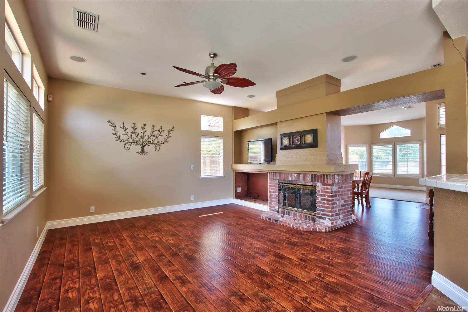 116 Wembley Ct, Folsom, CA 95630 photo 3