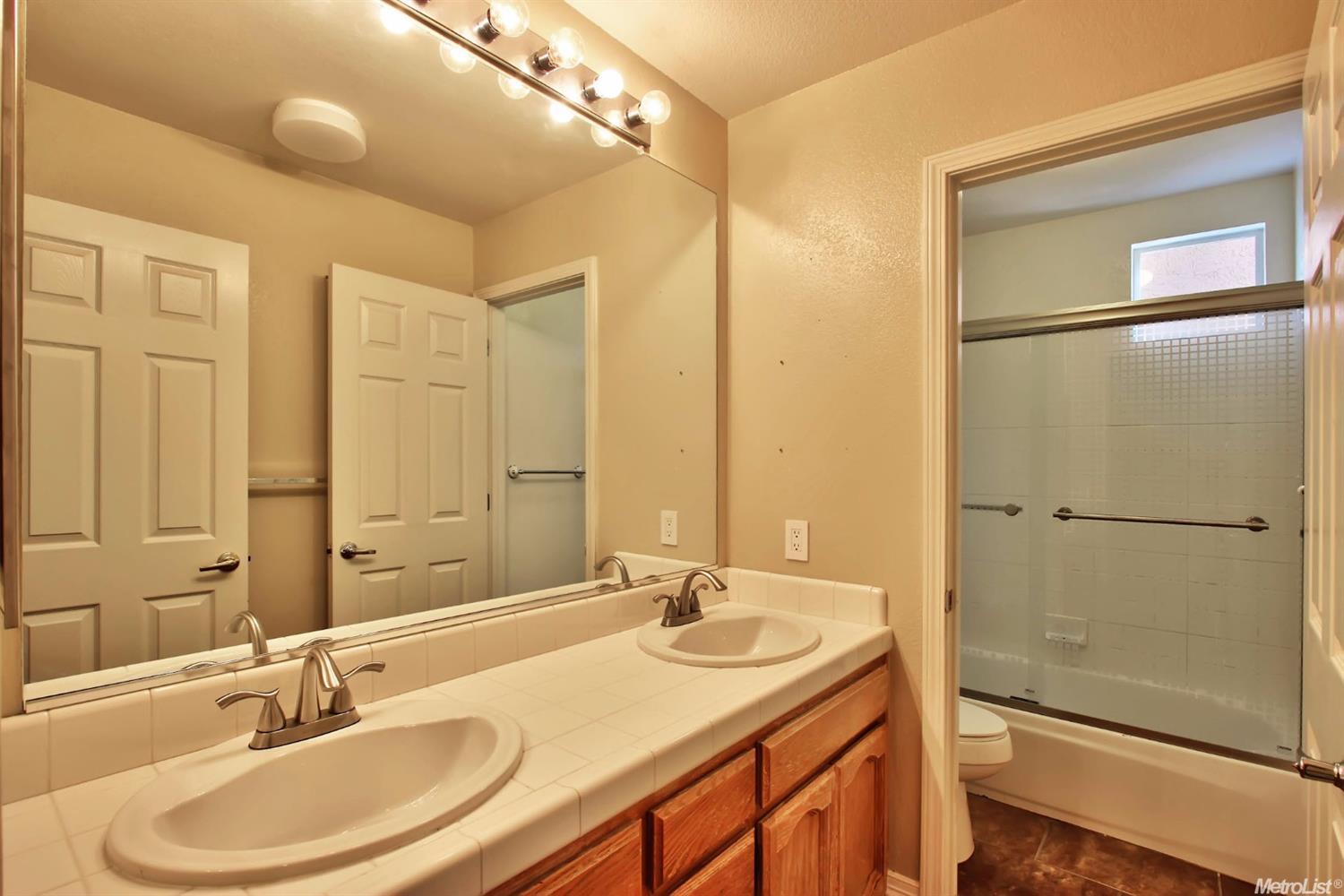 116 Wembley Ct, Folsom, CA 95630 photo 17