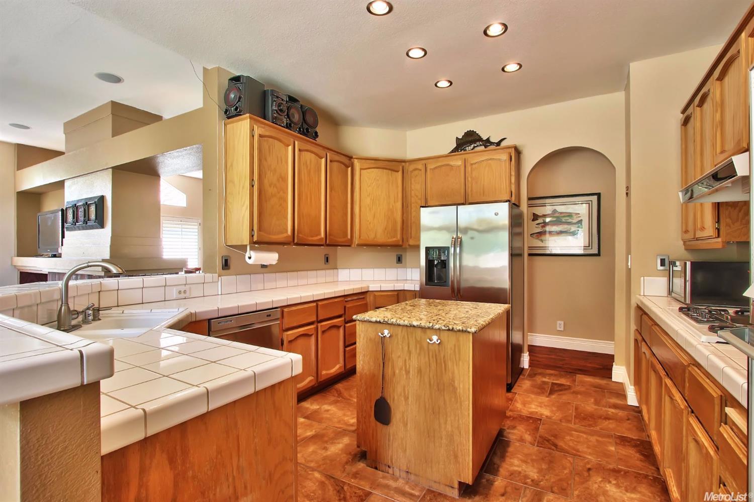 116 Wembley Ct, Folsom, CA 95630 photo 8