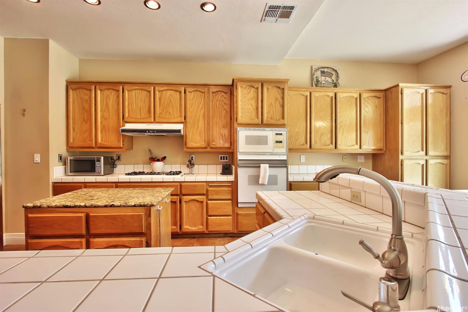 116 Wembley Ct, Folsom, CA 95630 photo 10