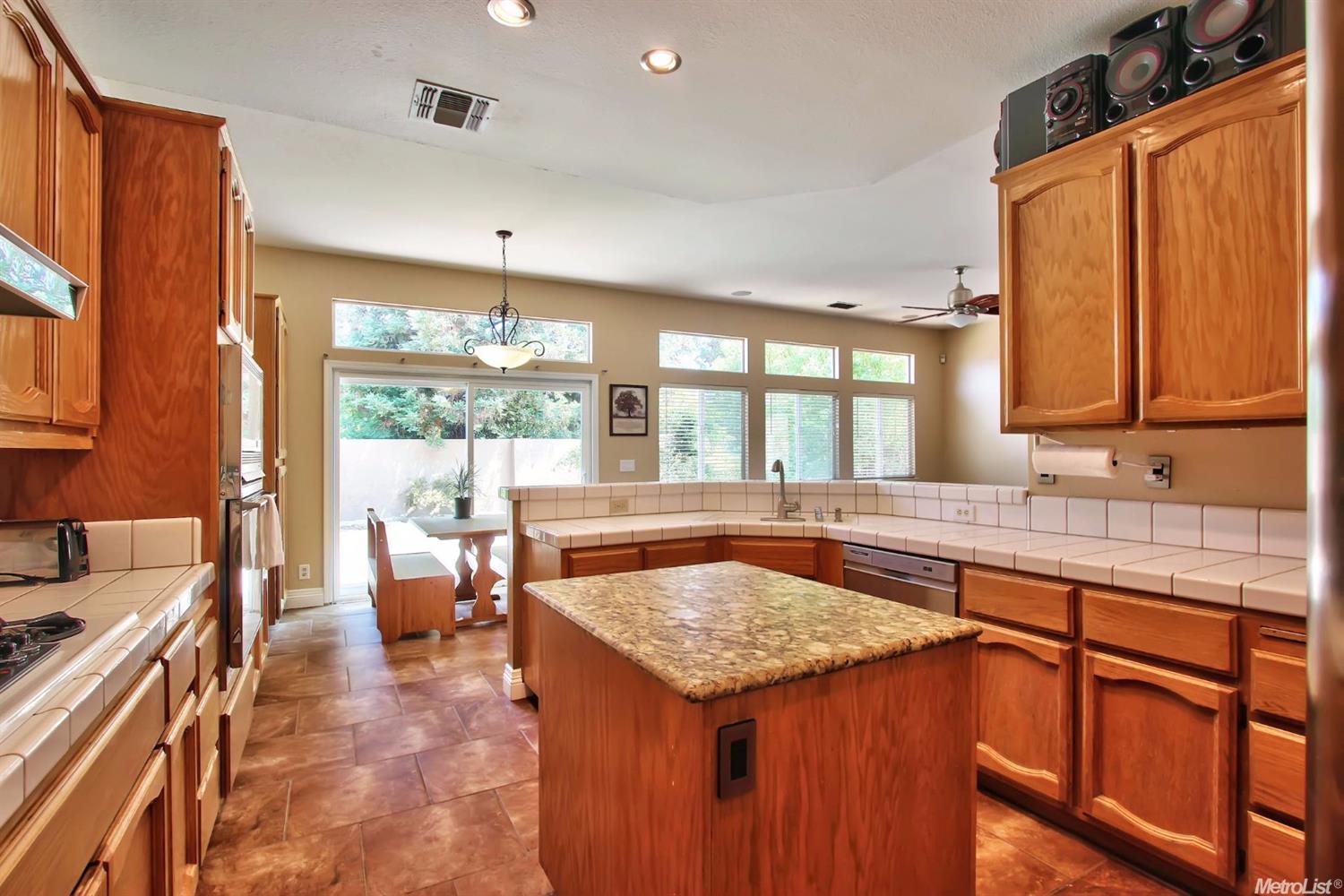 116 Wembley Ct, Folsom, CA 95630 photo 9