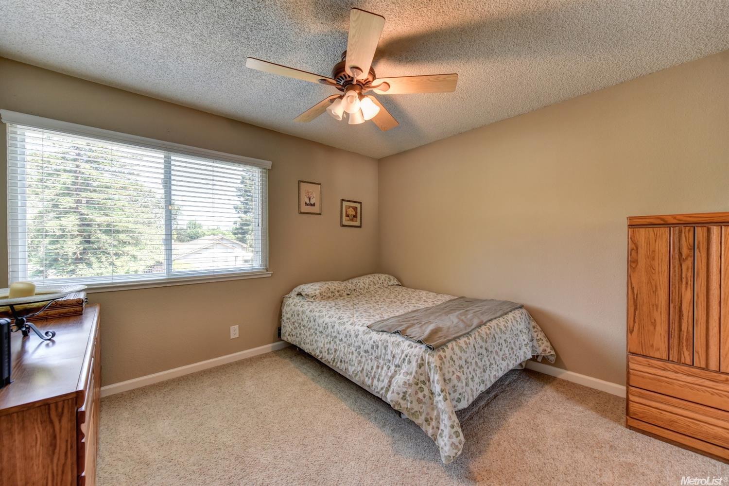 8213 Foxfire Dr, Orangevale, CA 95662 photo 21