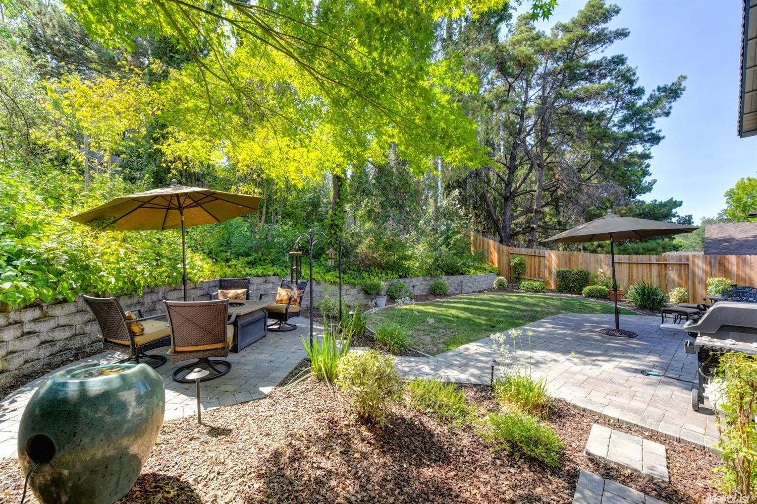 8213 Foxfire Dr, Orangevale, CA 95662 photo 13
