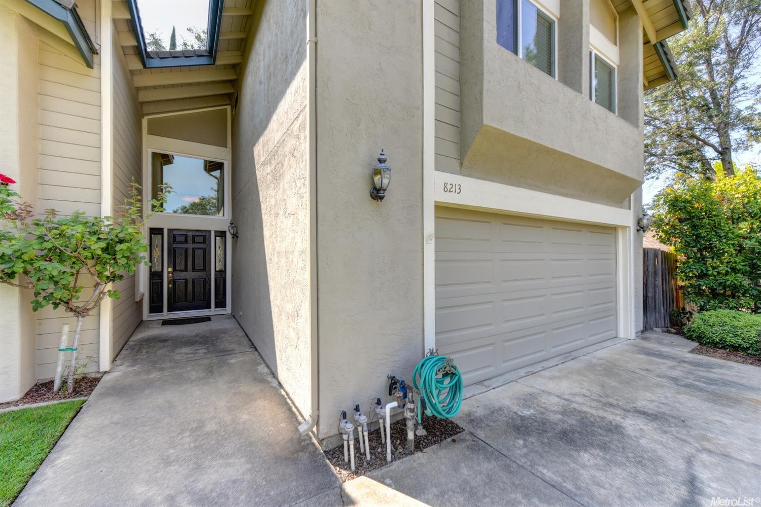 8213 Foxfire Dr, Orangevale, CA 95662 photo 2