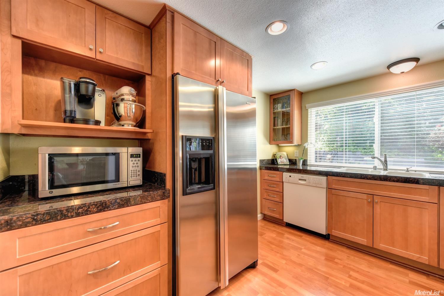 8213 Foxfire Dr, Orangevale, CA 95662 photo 8