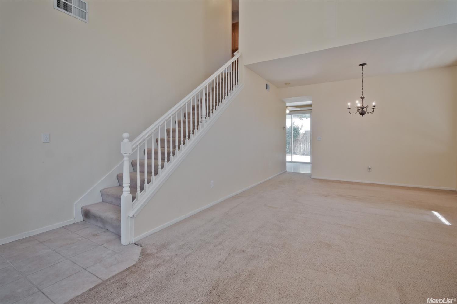 1286 Gentry Ct, Tracy, CA 95377 photo 3