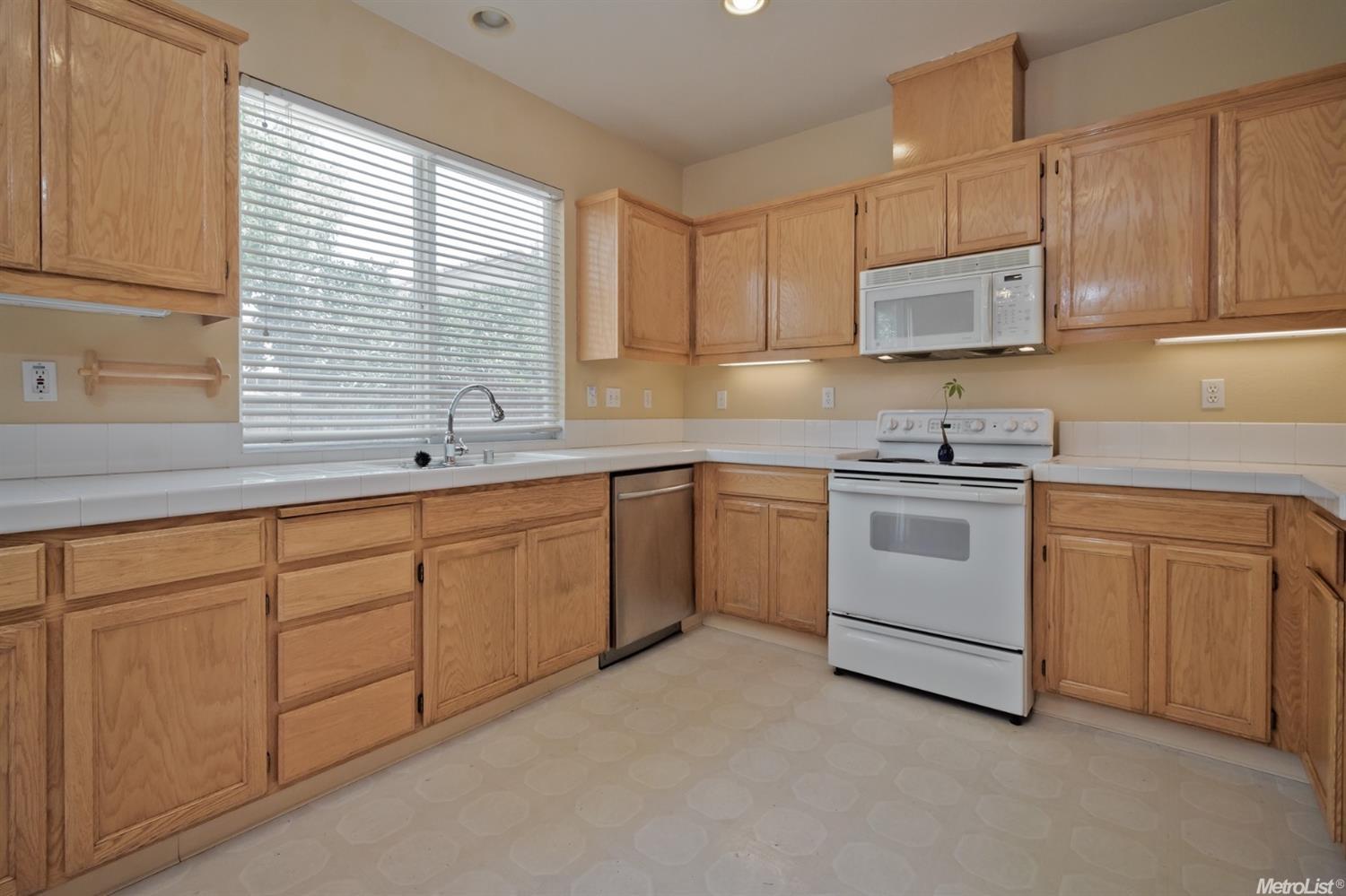 1286 Gentry Ct, Tracy, CA 95377 photo 6