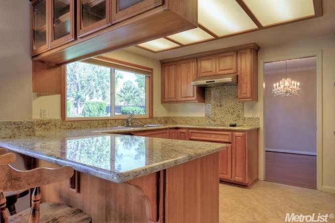 80 Renown Dr, Tracy, CA 95376 photo 4