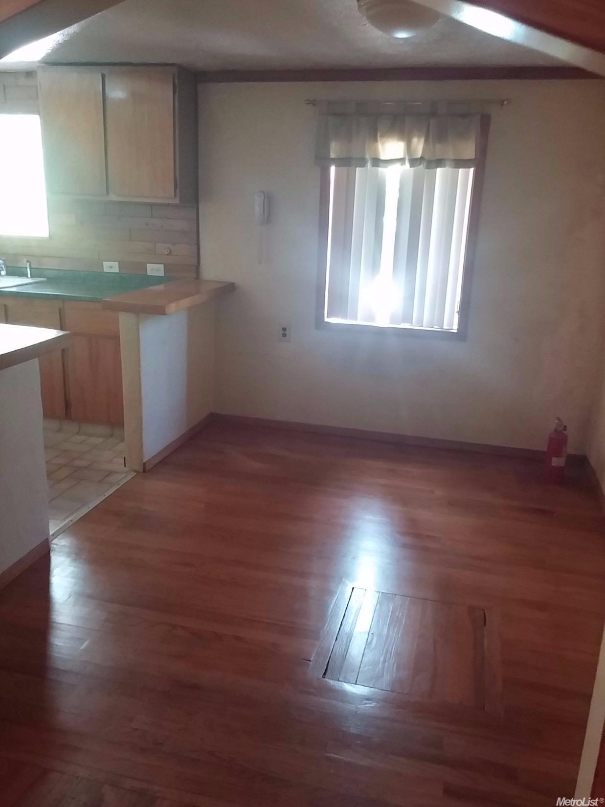 1101 Eugene Ave, Modesto, CA 95351 photo 4