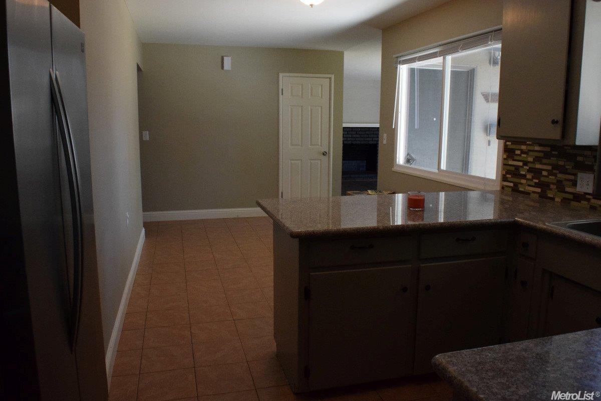 1825 Enslen Ave, Modesto, CA 95350 photo 10