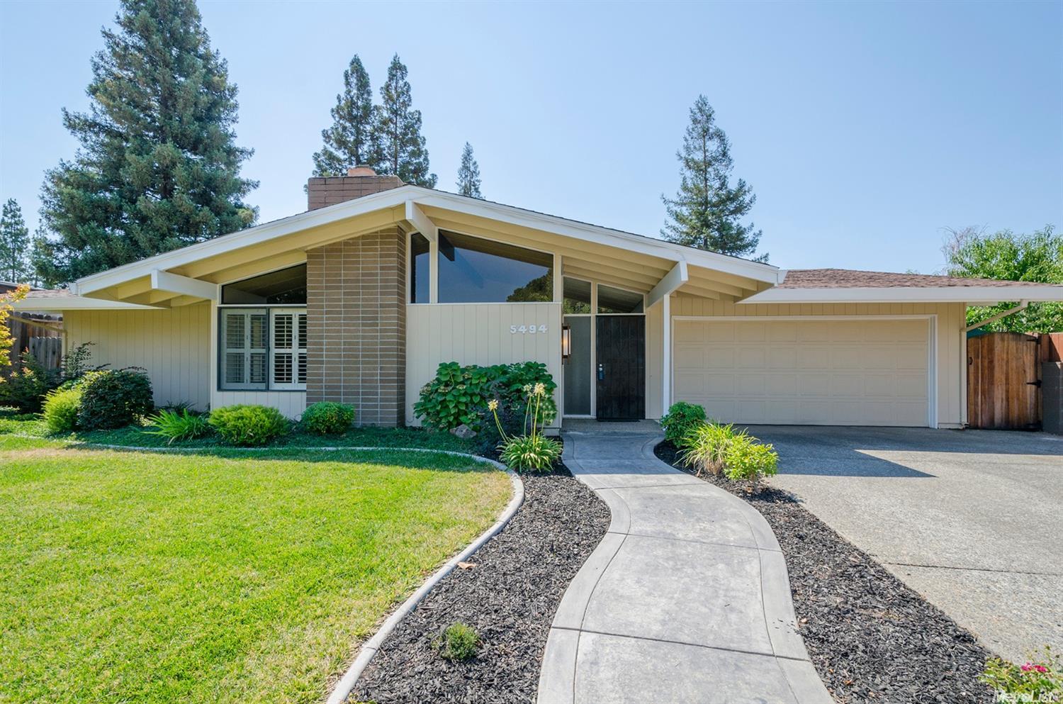 5494 Wildflower Cir, Carmichael, CA 95608 photo 1