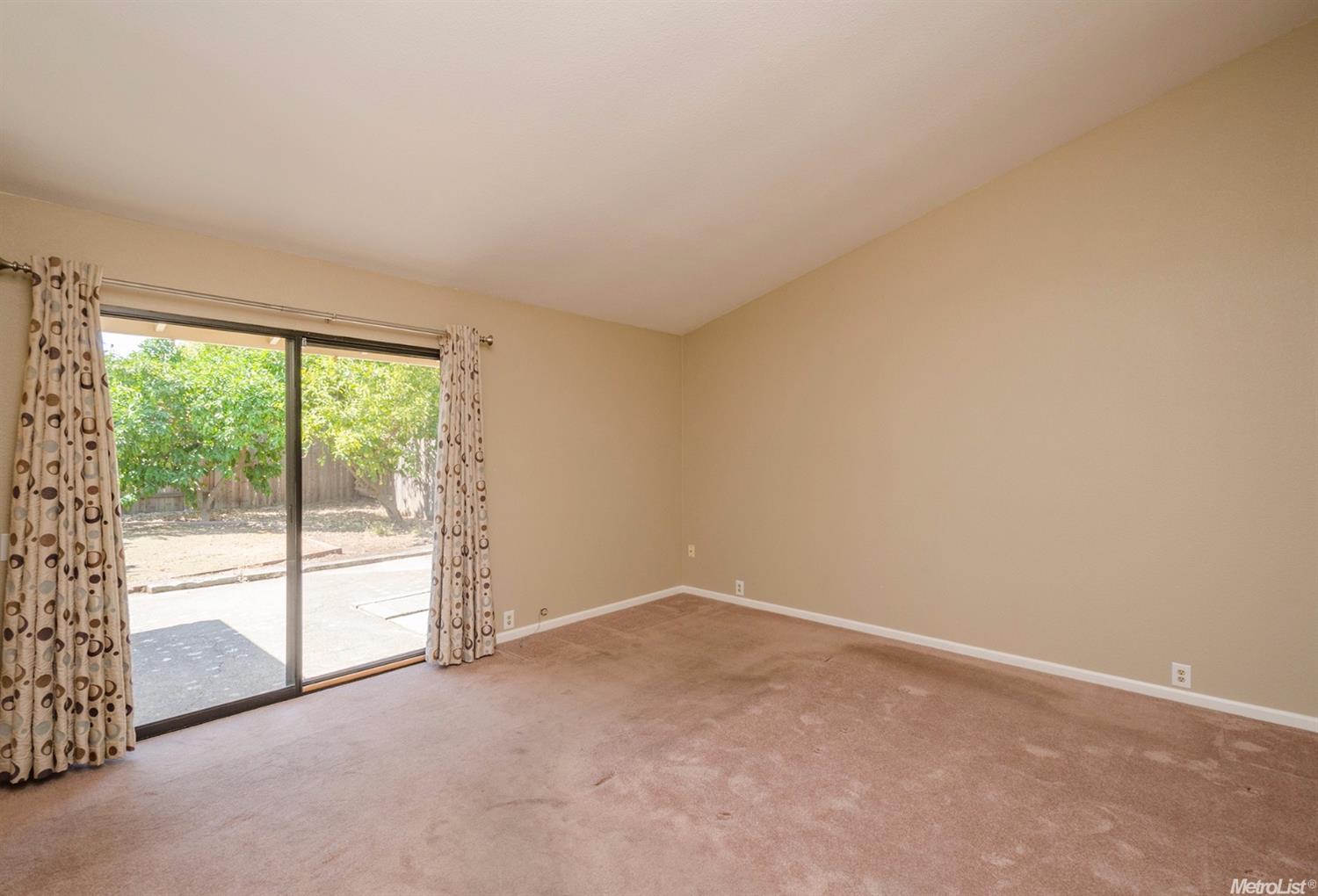 5494 Wildflower Cir, Carmichael, CA 95608 photo 17