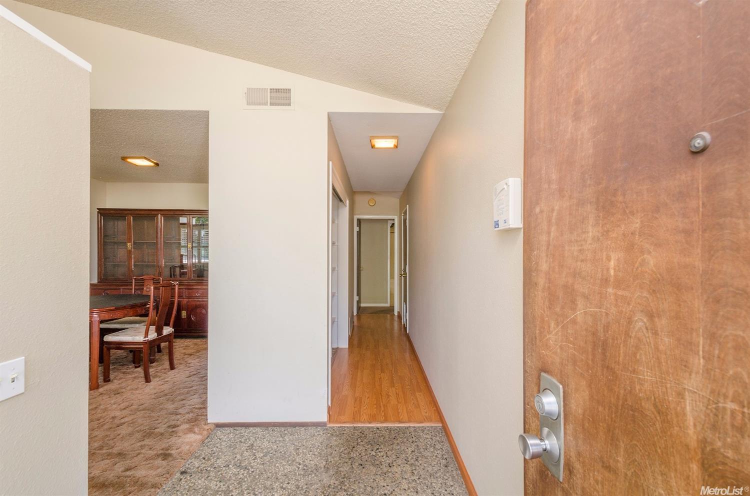 5494 Wildflower Cir, Carmichael, CA 95608 photo 2