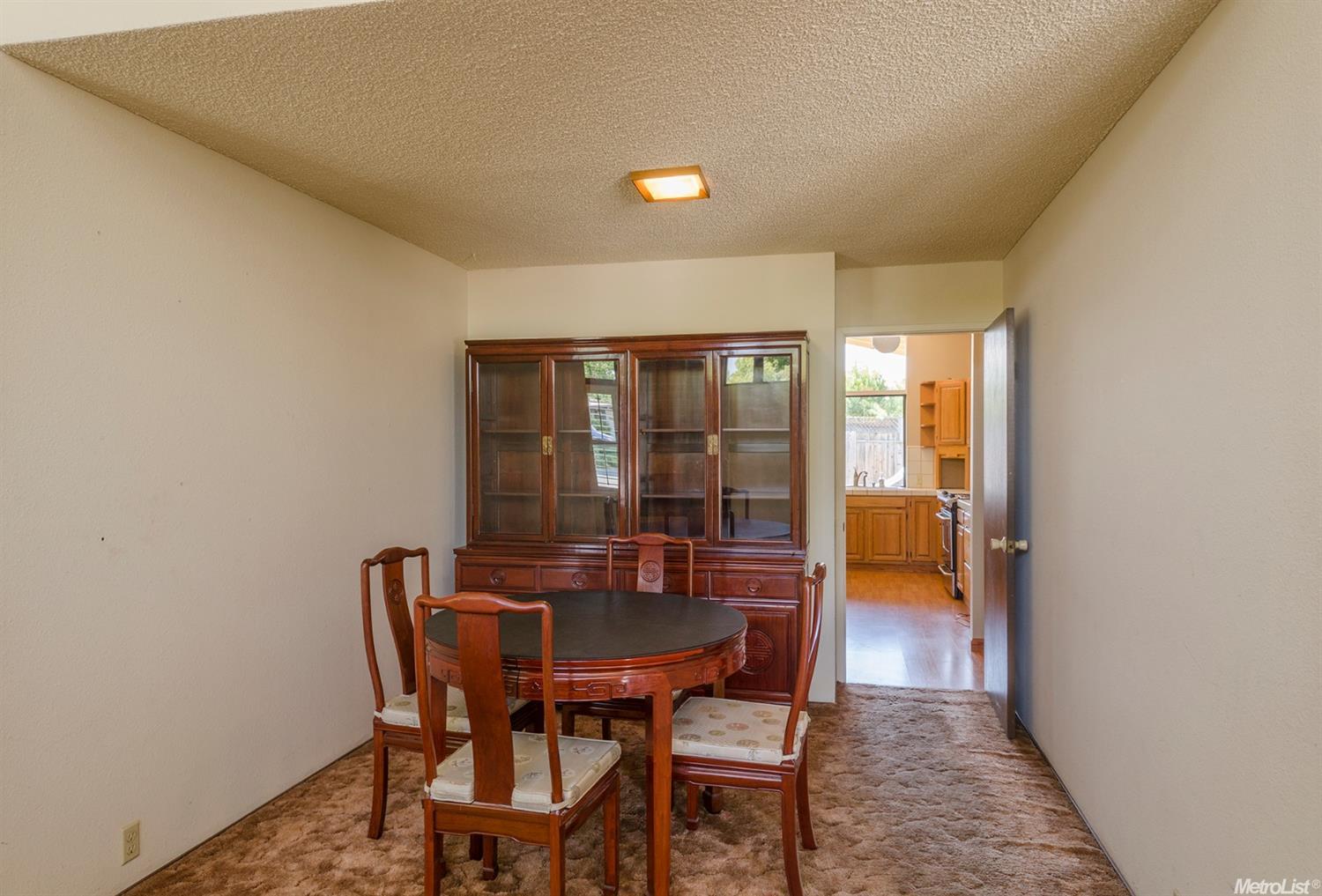 5494 Wildflower Cir, Carmichael, CA 95608 photo 3