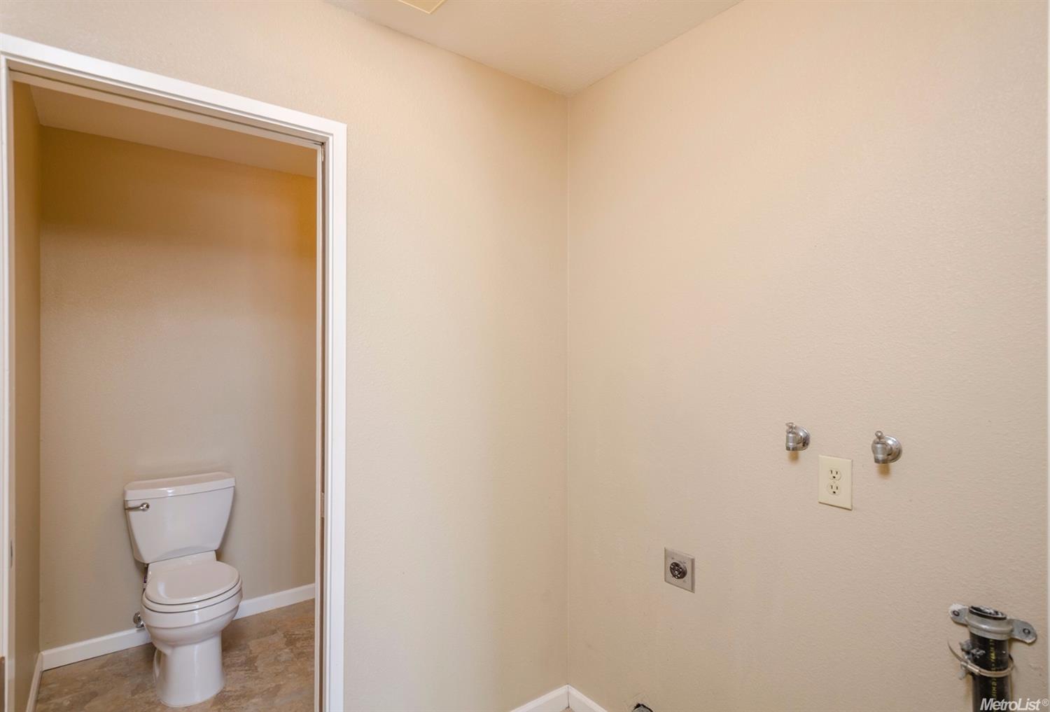 5494 Wildflower Cir, Carmichael, CA 95608 photo 11