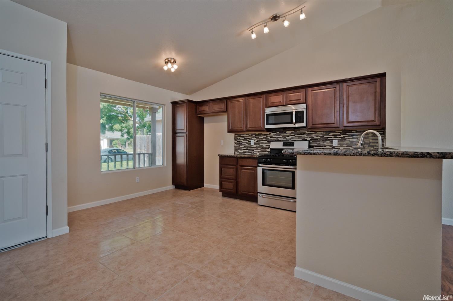 1020 Eucalyptus Ave, Newman, CA 95360 photo 5