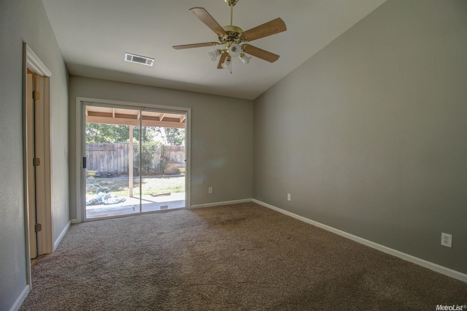 217 Yosemite Meadows Dr, Modesto, CA 95357 photo 10