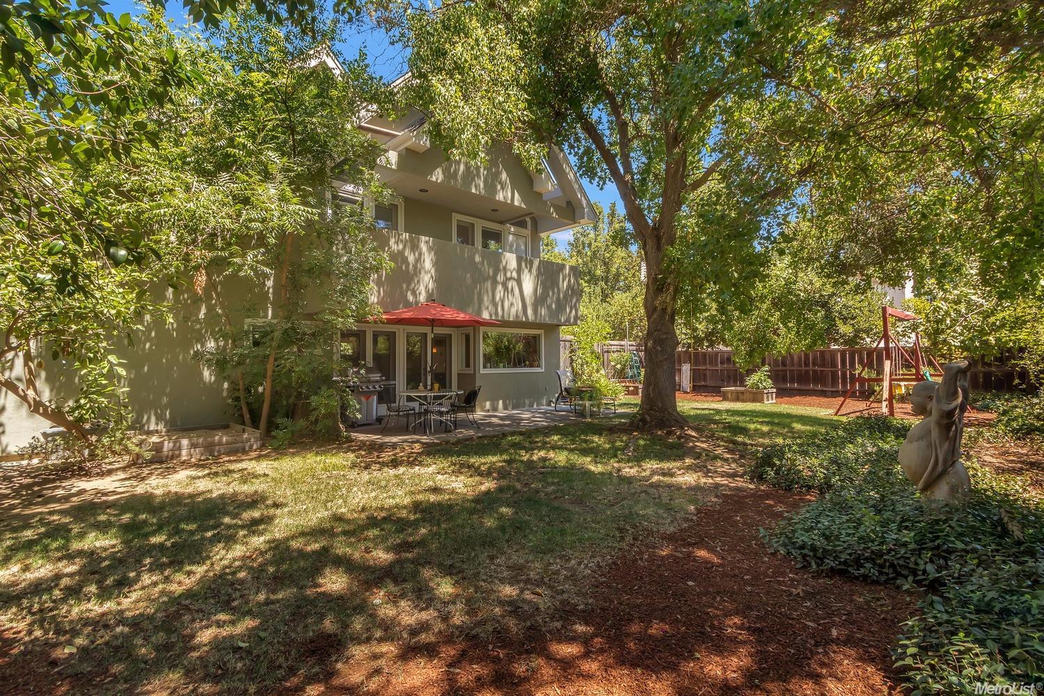 3208 Grosbeak Ct, Davis, CA 95616 photo 9