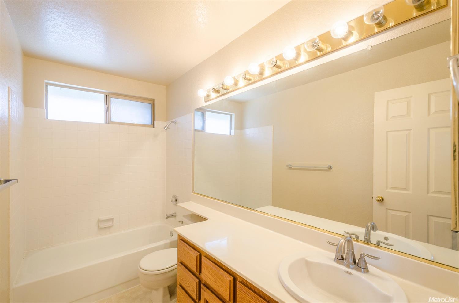 8258 Pinefield, Antelope, CA 95843 photo 19