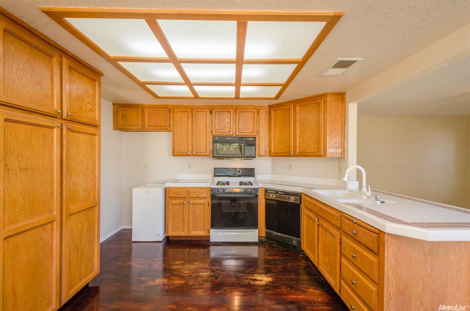 8258 Pinefield, Antelope, CA 95843 photo 10