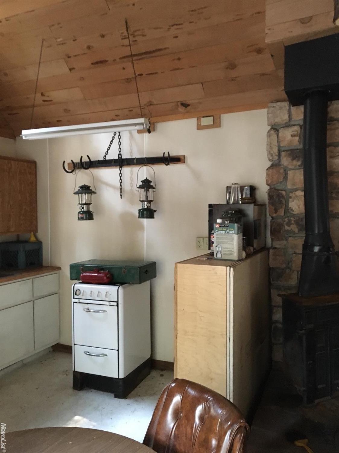 860 Getaway Ln, Alta, CA 95701 photo 6