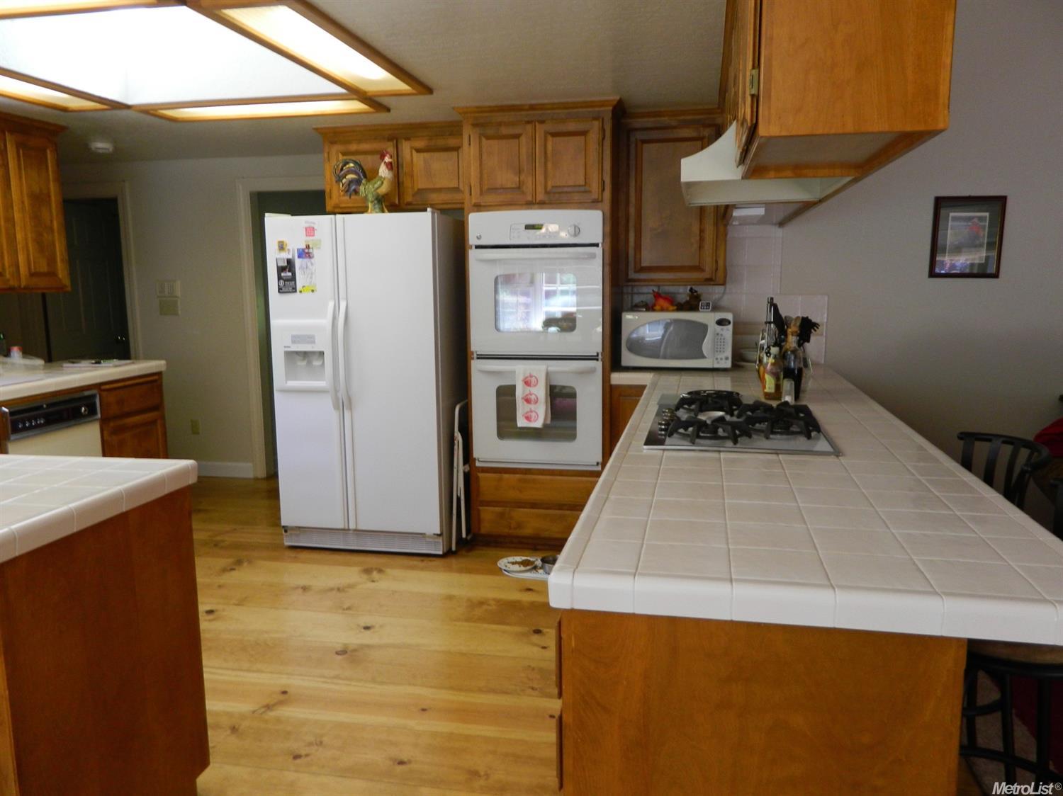 21220 Apple Valley Dr, Sonora, CA 95370 photo 8