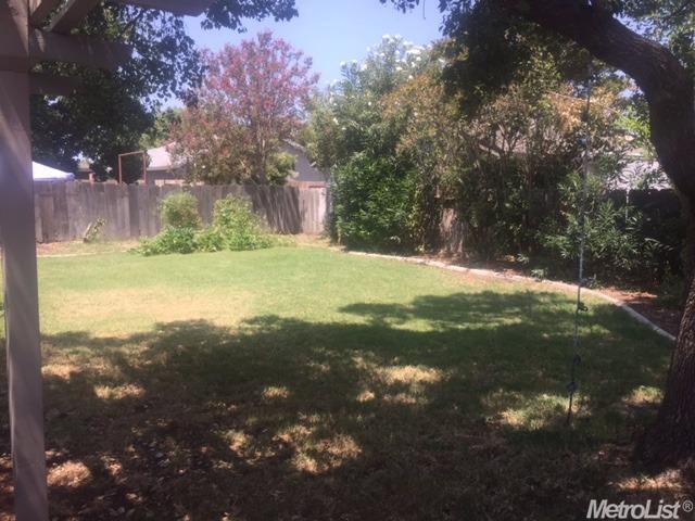 1653 Arlington, Turlock, CA 95382 photo 2