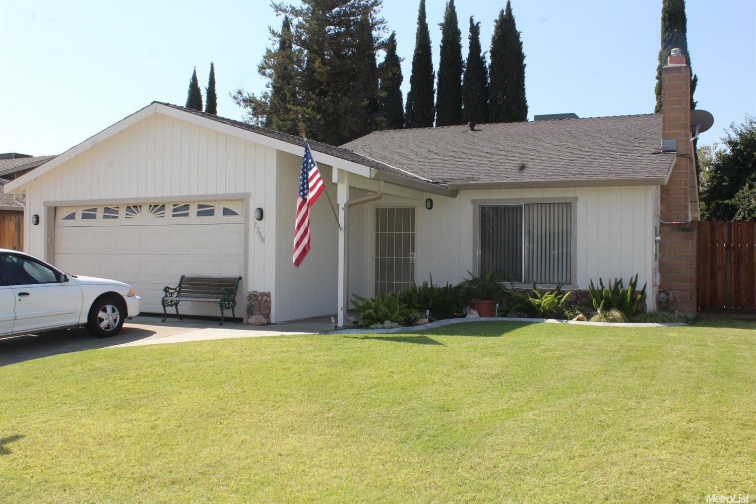 1358 Elena, Ripon, CA 95366 photo 2
