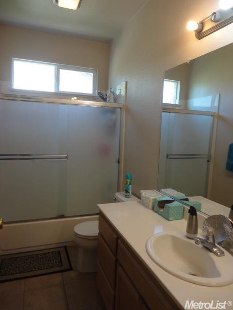1766 Savory Dr, Manteca, CA 95337 photo 9