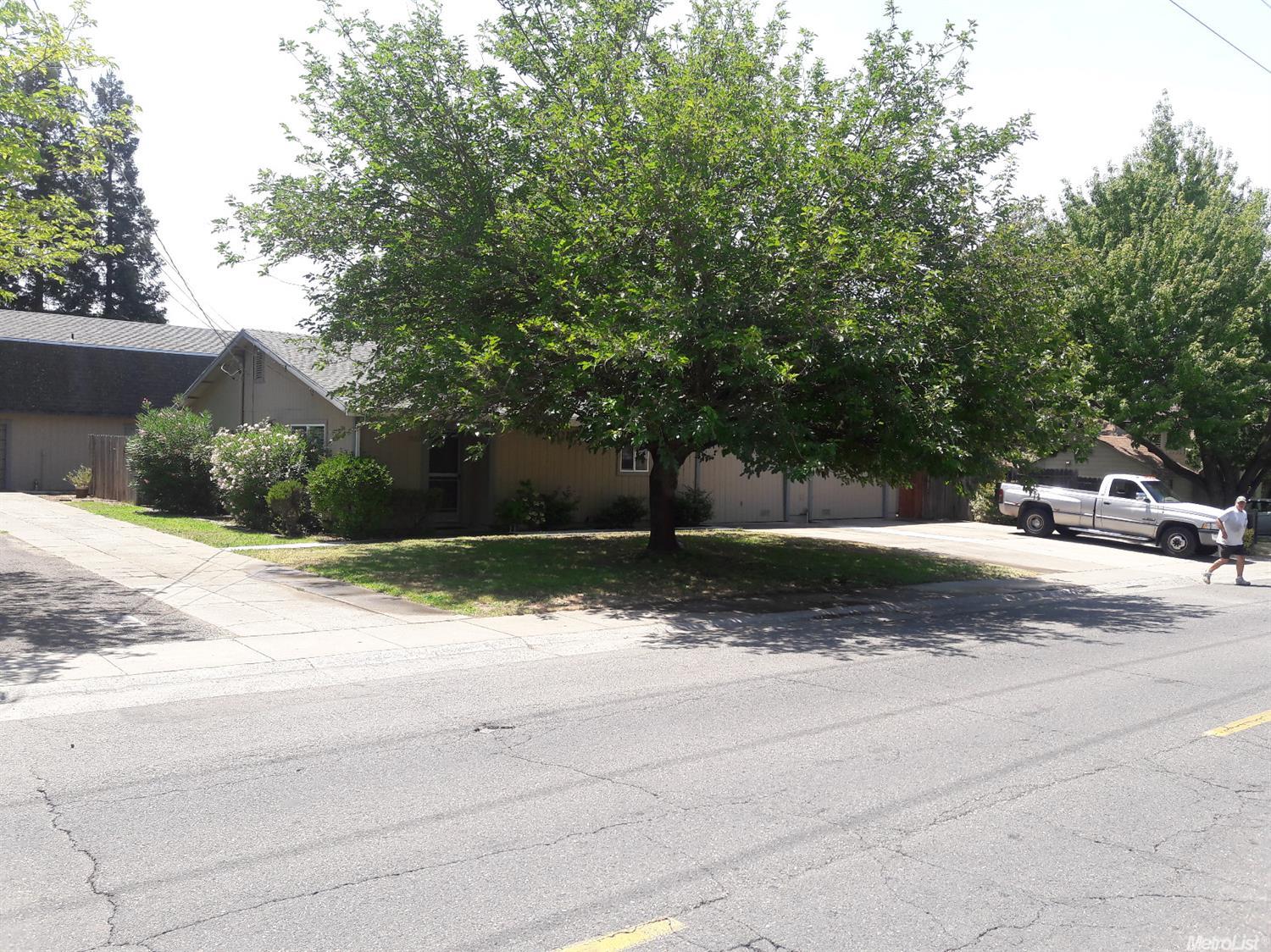 5520 Robertson Ave, Carmichael, CA 95608 photo 2
