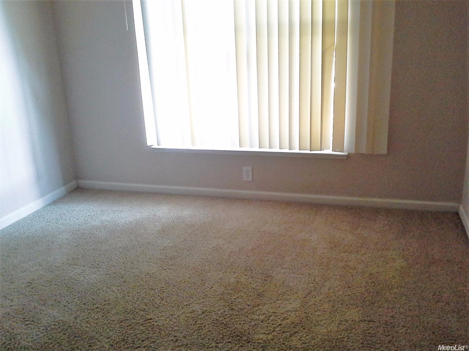 1705 Via Milano, Gustine, CA 95322 photo 3