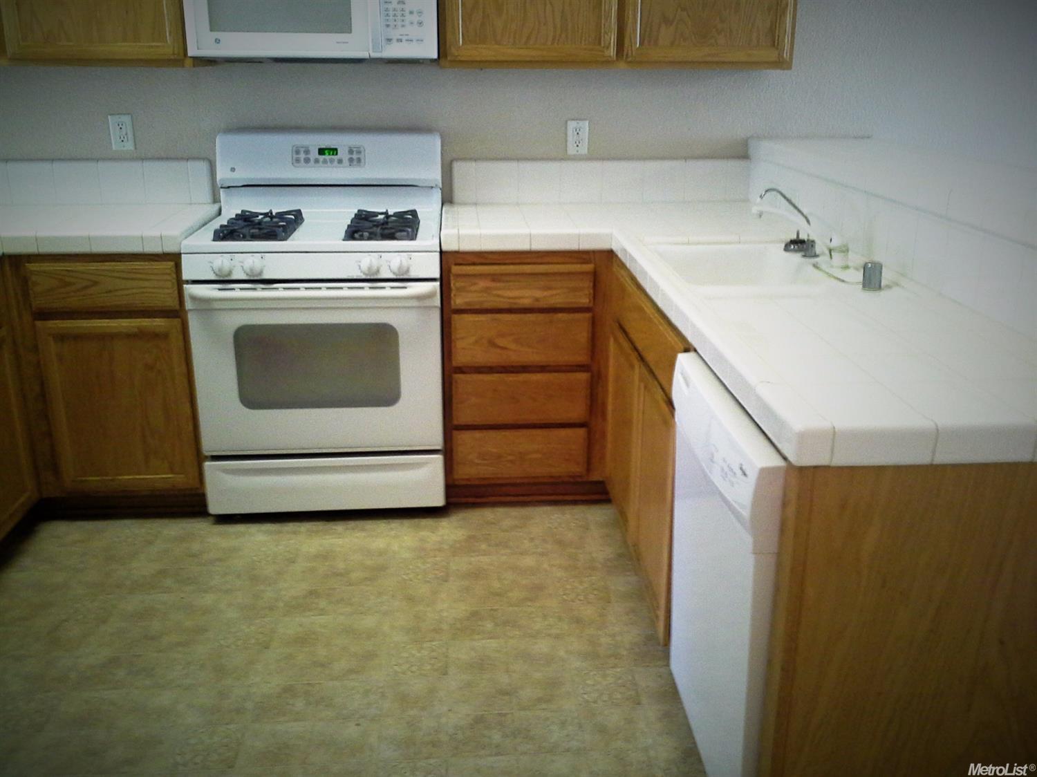 1705 Via Milano, Gustine, CA 95322 photo 13