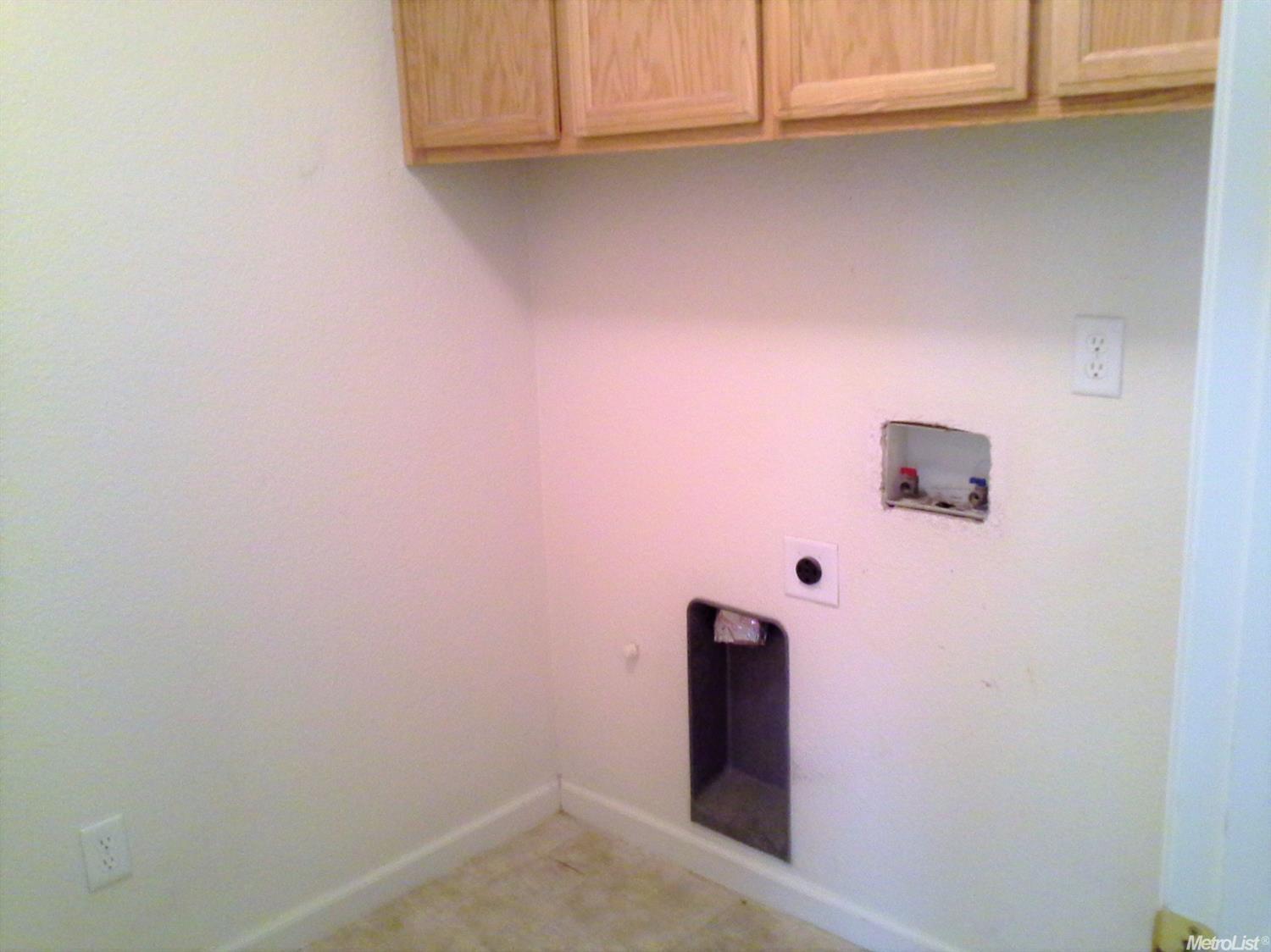 1705 Via Milano, Gustine, CA 95322 photo 12