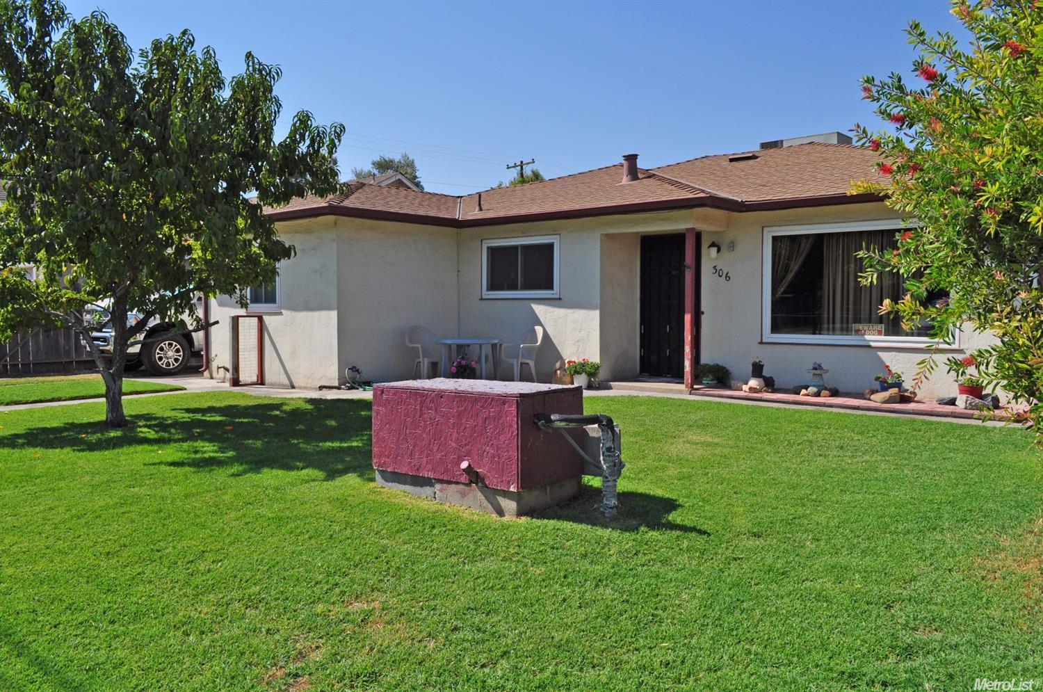 306 E 7th St, French Camp, CA 95231 photo 1