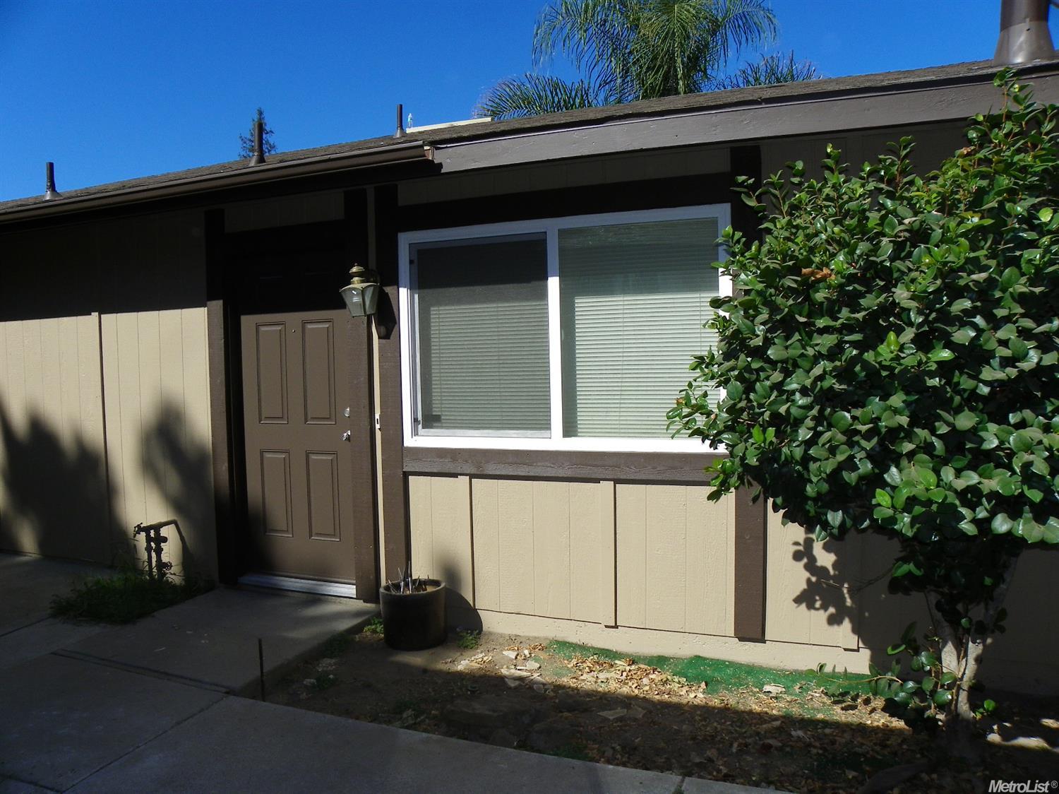3813 Gareth Ln, Modesto, CA 95356 photo 2