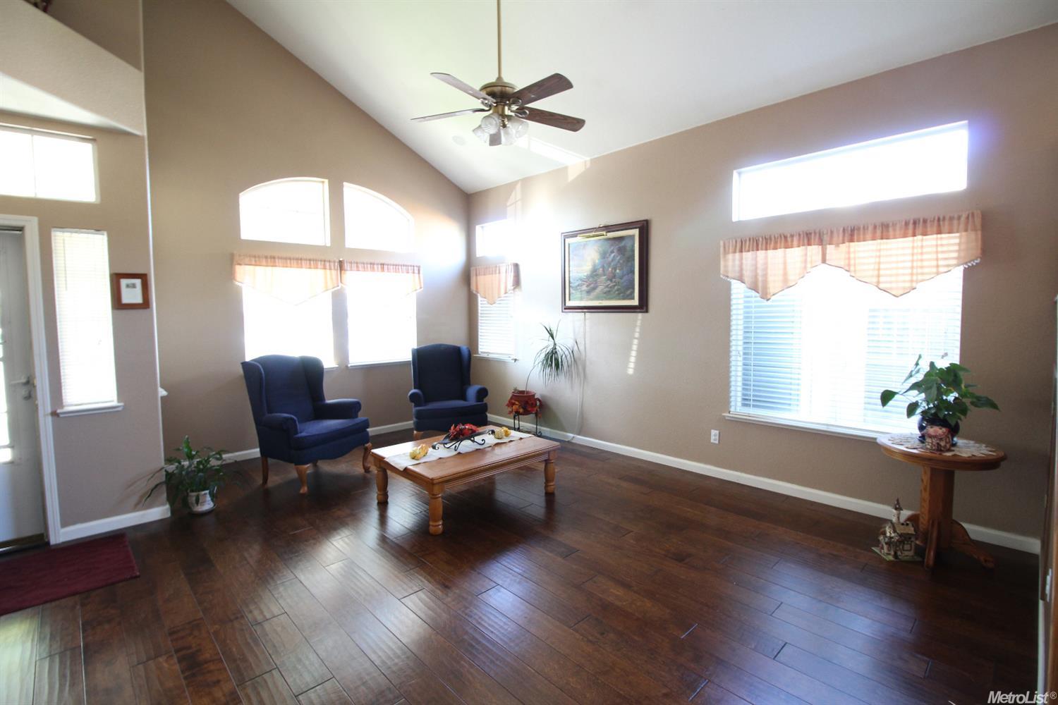 1931 Madelena Ct, Manteca, CA 95336 photo 2