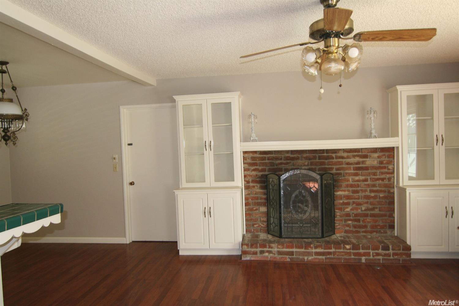 2413 Codding Dr, Modesto, CA 95350 photo 4