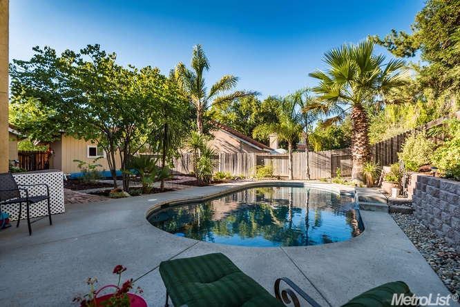 8600 La Pluma Ct, Antelope, CA 95843 photo 4