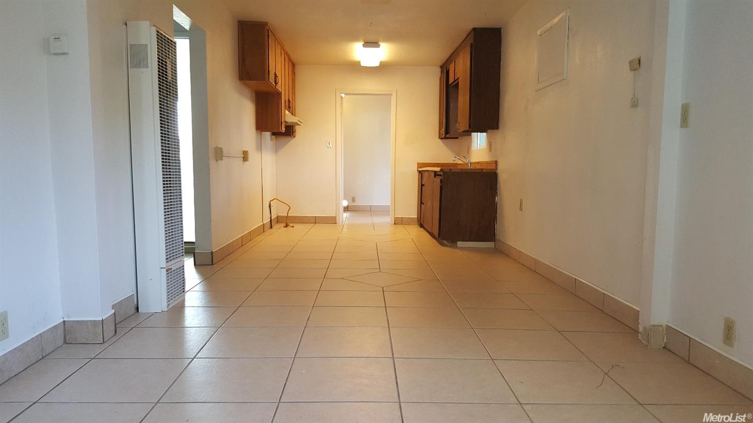 71 Division St, Planada, CA 95365 photo 5